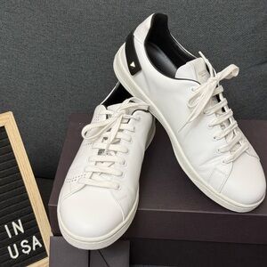 ️Valentino white classic Men Sneakers
